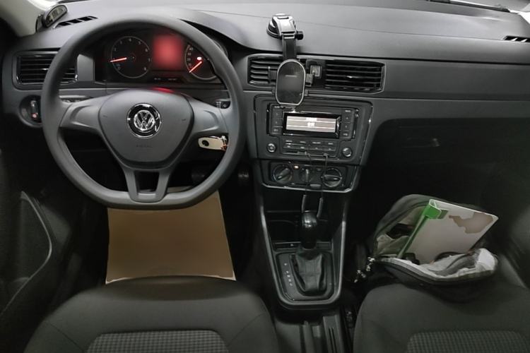 Used Volkswagen Santana 2021 1.5L Automatic Fashion Edition Center Console