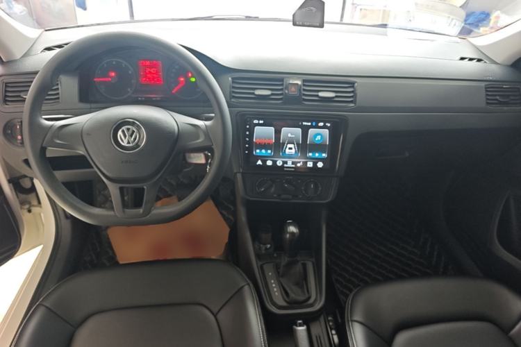 Used Volkswagen Santana 2021 1.5L Automatic Fashion Edition Center Console