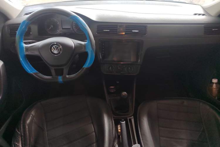 Used Volkswagen Santana 2021 1.5L Manual Fashion Edition Center Console