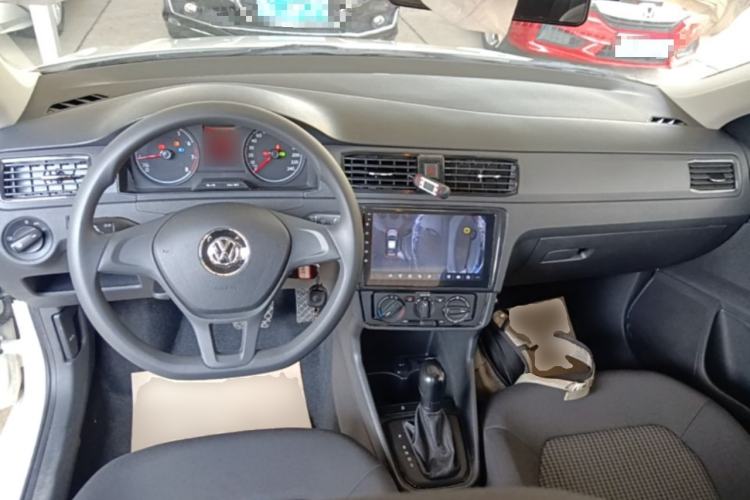 Used Volkswagen Santana 2021 1.5L Automatic Fashion Edition Center Console