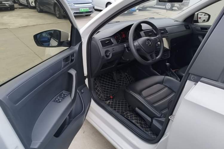 Used Volkswagen Santana 2021 1.5L Automatic Fashion Edition Driver Seat
