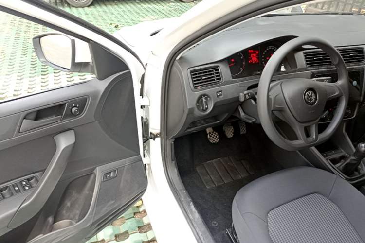 Used Volkswagen Santana 2021 1.5L Manual Fashion Edition Driver Seat