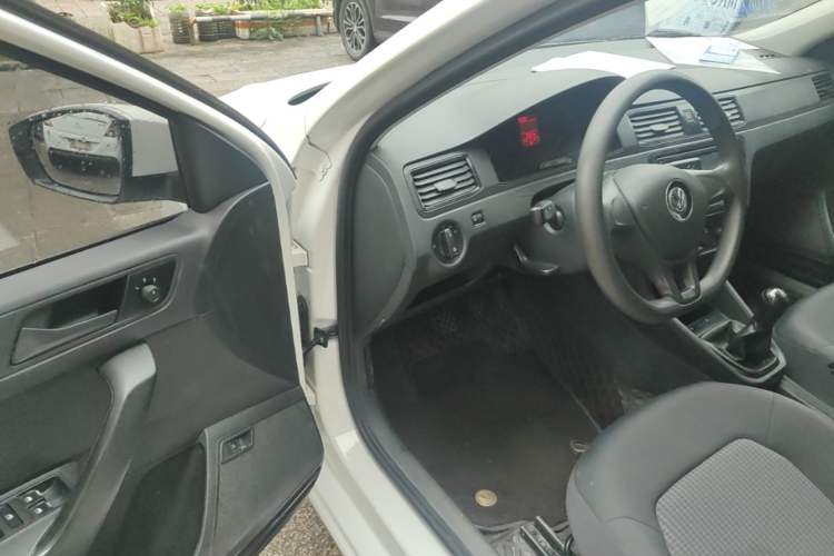 Used Volkswagen Santana 2021 1.5L Manual Fashion Edition Driver Seat