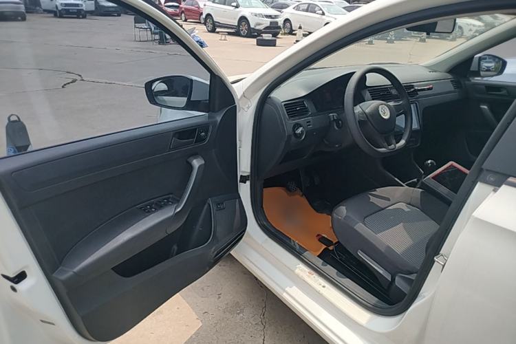 Used Volkswagen Santana 2021 1.5L Manual Fashion Edition Driver Seat