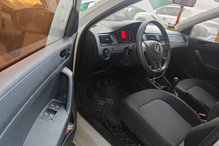 Used Volkswagen Santana 2021 1.5L Manual Fashion Edition Driver Seat