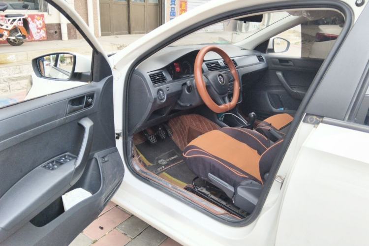 Used Volkswagen Santana 2021 1.5L Manual Fashion Edition Driver Seat