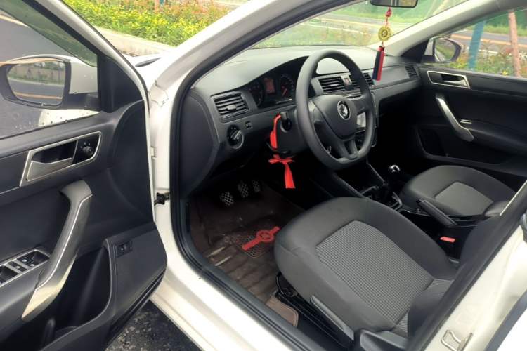Used Volkswagen Santana 2021 1.5L Manual Fashion Edition Driver Seat