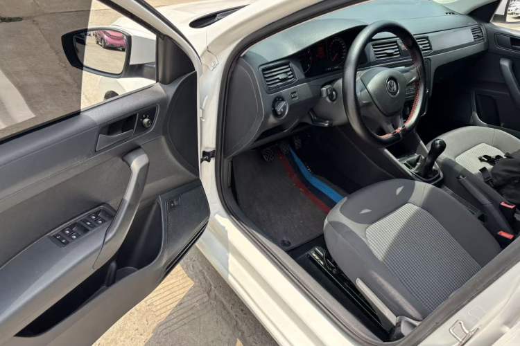 Used Volkswagen Santana 2021 1.5L Manual Fashion Edition Driver Seat