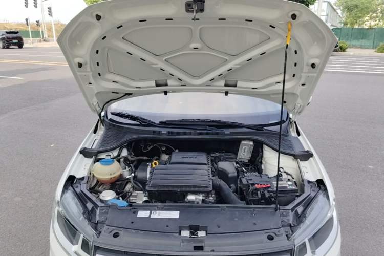 Used Volkswagen Santana 2021 1.5L Manual Fashion Edition Engine Bay