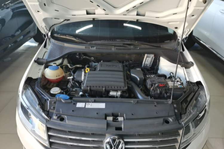 Used Volkswagen Santana 2021 1.5L Automatic Fashion Edition Engine Bay