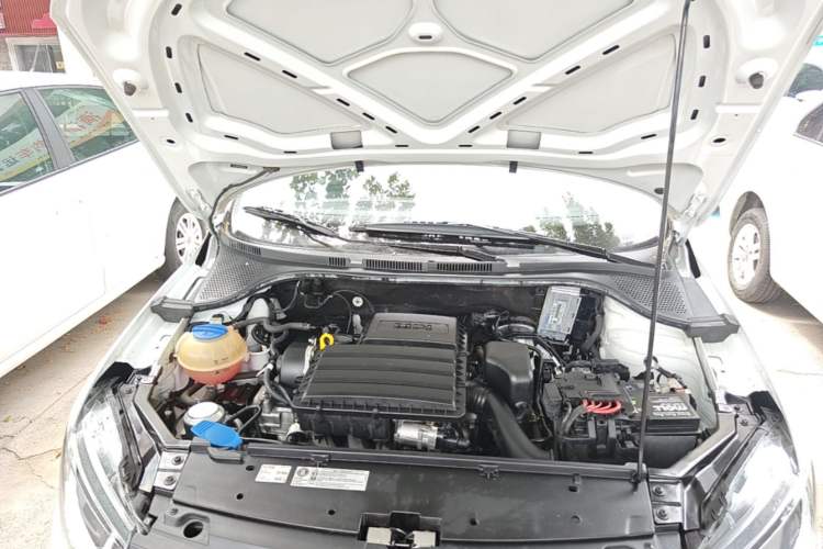 Used Volkswagen Santana 2021 1.5L Automatic Fashion Edition Engine Bay