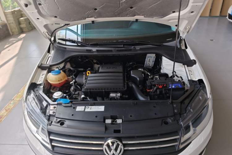 Used Volkswagen Santana 2021 1.5L Automatic Fashion Edition Engine Bay