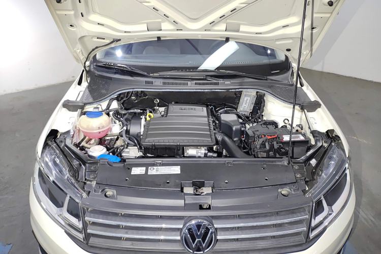 Used Volkswagen Santana 2021 1.5L Automatic Fashion Edition Engine Bay