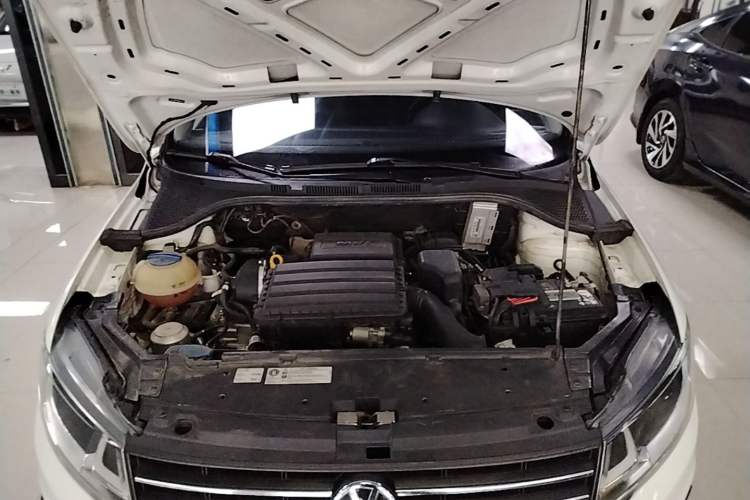 Used Volkswagen Santana 2021 1.5L Automatic Fashion Edition Engine Bay