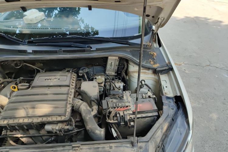 Used Volkswagen Santana 2021 1.5L Manual Fashion Edition Engine Bay Left