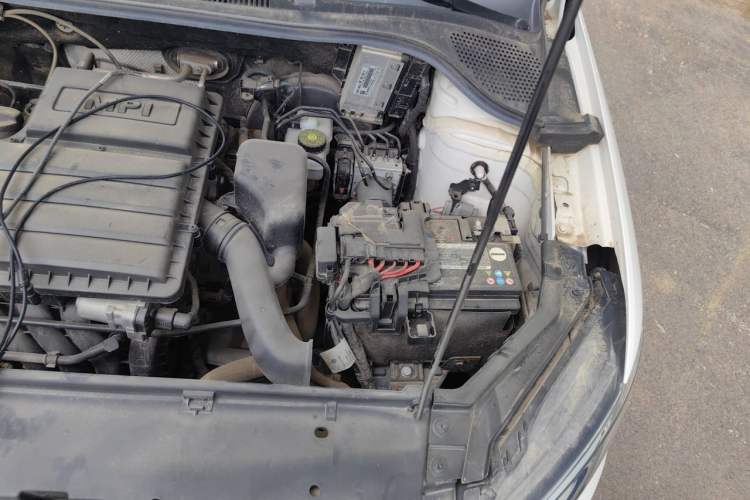 Used Volkswagen Santana 2021 1.5L Manual Fashion Edition Engine Bay Left