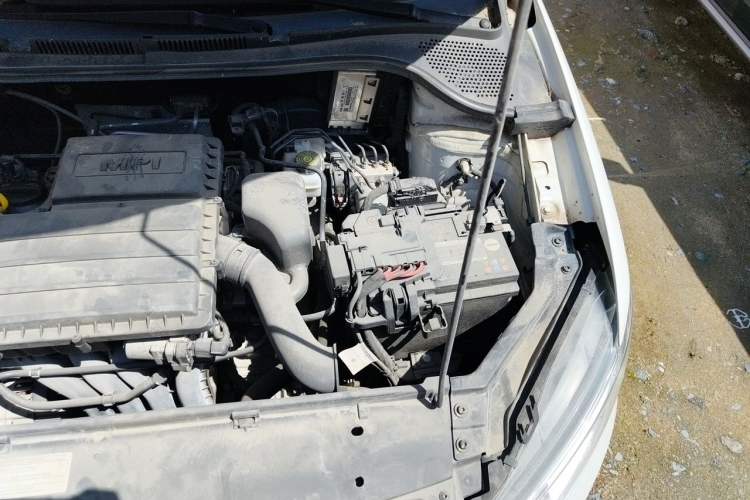 Used Volkswagen Santana 2021 1.5L Automatic Fashion Edition Engine Bay Left