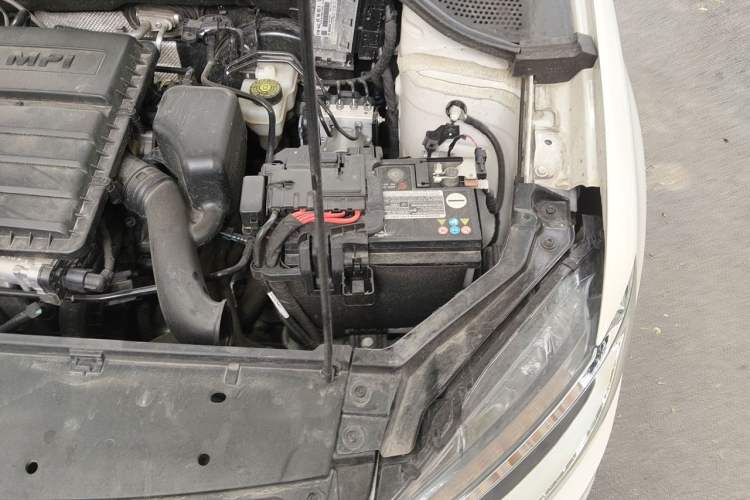 Used Volkswagen Santana 2021 1.5L Manual Fashion Edition Engine Bay Left