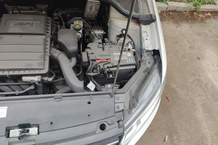 Used Volkswagen Santana 2021 1.5L Manual Fashion Edition Engine Bay Left