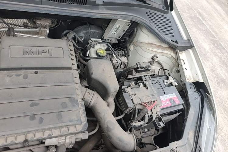 Used Volkswagen Santana 2021 1.5L Automatic Fashion Edition Engine Bay Left