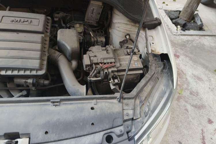 Used Volkswagen Santana 2021 1.5L Manual Fashion Edition Engine Bay Left