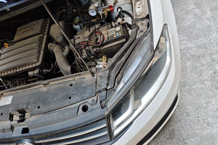Used Volkswagen Santana 2021 1.5L Manual Fashion Edition Engine Bay Left