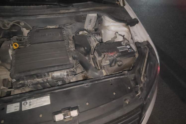 Used Volkswagen Santana 2021 1.5L Manual Fashion Edition Engine Bay Left