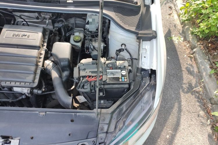 Used Volkswagen Santana 2021 1.5L Manual Fashion Edition Engine Bay Left