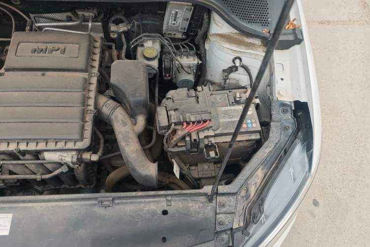 Used Volkswagen Santana 2021 1.5L Manual Fashion Edition Engine Bay Left