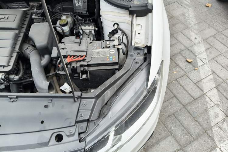 Used Volkswagen Santana 2021 1.5L Manual Fashion Edition Engine Bay Left