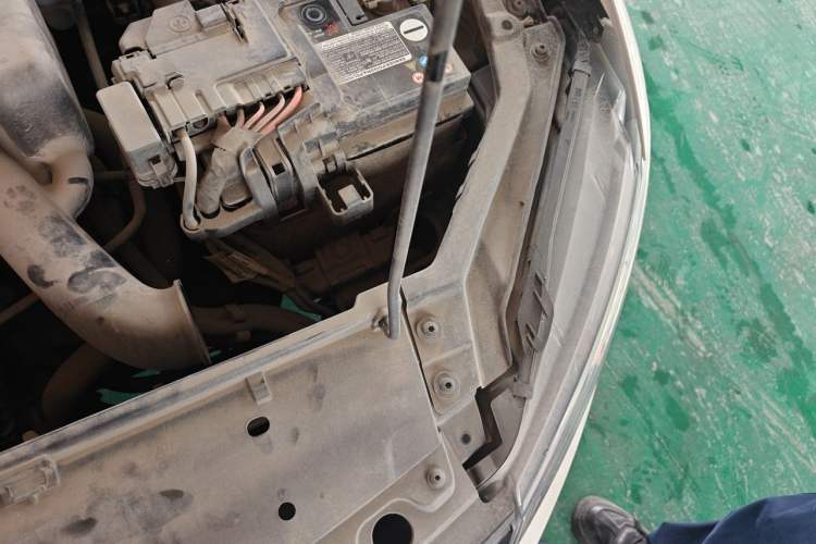 Used Volkswagen Santana 2021 1.5L Manual Fashion Edition Engine Bay Left