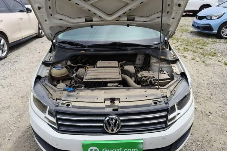 Used Volkswagen Santana 2021 1.5L Manual Fashion Edition Engine Bay