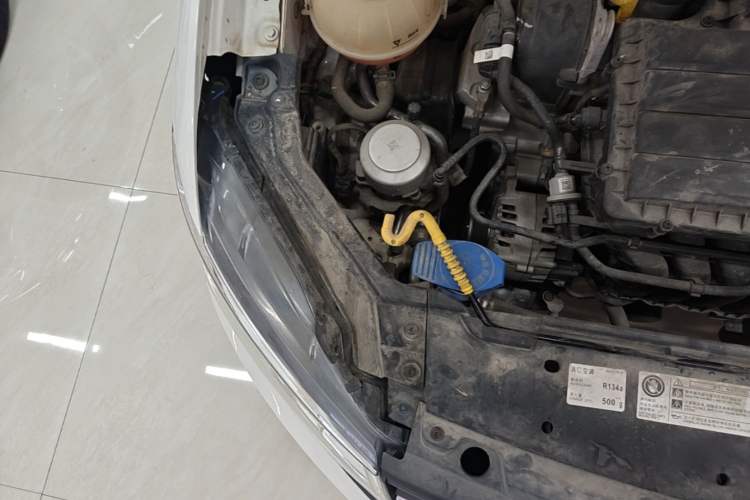 Used Volkswagen Santana 2021 1.5L Automatic Fashion Edition Engine Bay Right