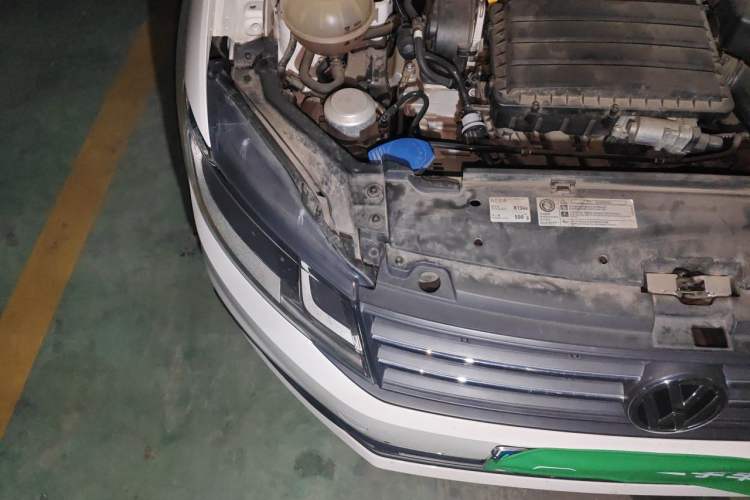 Used Volkswagen Santana 2021 1.5L Automatic Fashion Edition Engine Bay Right