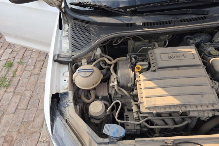 Used Volkswagen Santana 2021 1.5L Manual Fashion Edition Engine Bay Right