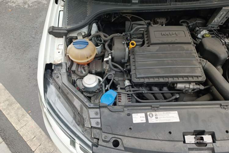Used Volkswagen Santana 2021 1.5L Manual Fashion Edition Engine Bay Right