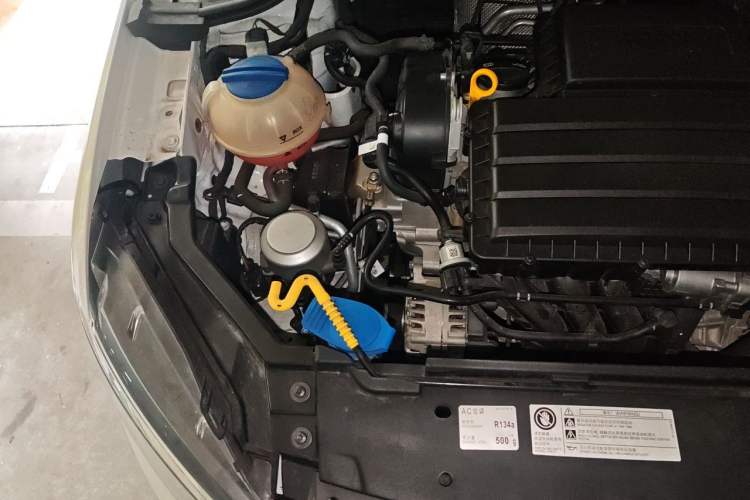 Used Volkswagen Santana 2021 1.5L Automatic Fashion Edition Engine Bay Right