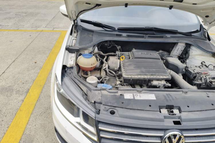 Used Volkswagen Santana 2021 1.5L Manual Fashion Edition Engine Bay Right