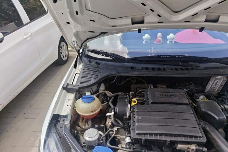 Used Volkswagen Santana 2021 1.5L Manual Fashion Edition Engine Bay Right