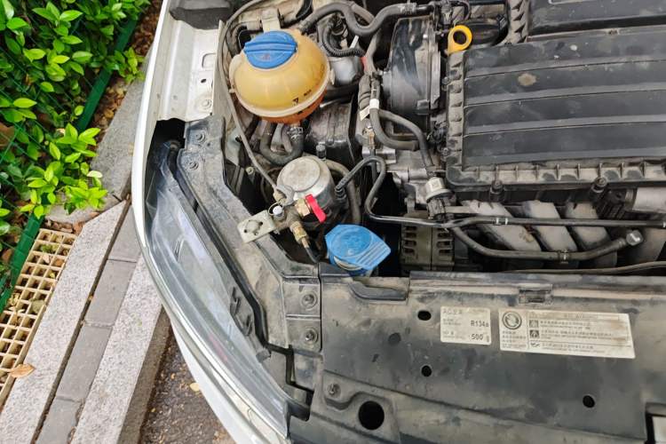 Used Volkswagen Santana 2021 1.5L Automatic Fashion Edition Engine Bay Right