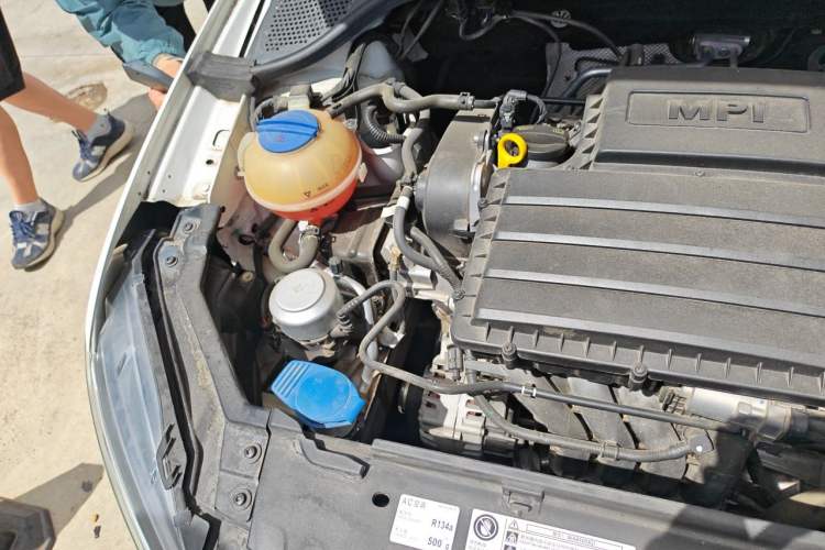 Used Volkswagen Santana 2021 1.5L Manual Fashion Edition Engine Bay Right