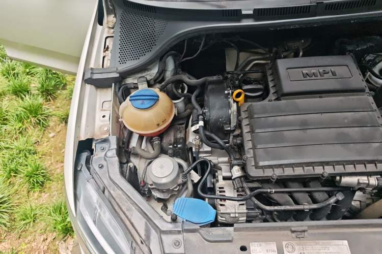 Used Volkswagen Santana 2021 1.5L Manual Fashion Edition Engine Bay Right