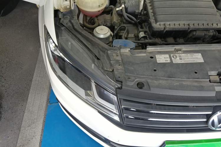 Used Volkswagen Santana 2021 1.5L Manual Fashion Edition Engine Bay Right