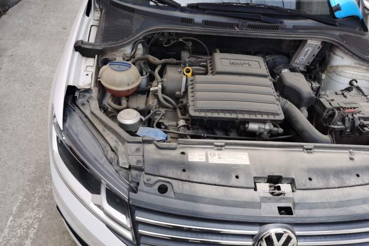Used Volkswagen Santana 2021 1.5L Manual Fashion Edition Engine Bay Right