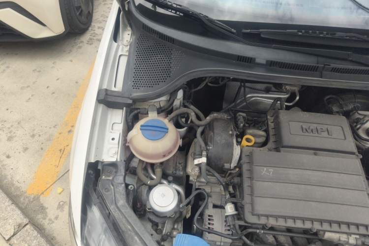 Used Volkswagen Santana 2021 1.5L Manual Fashion Edition Engine Bay Right