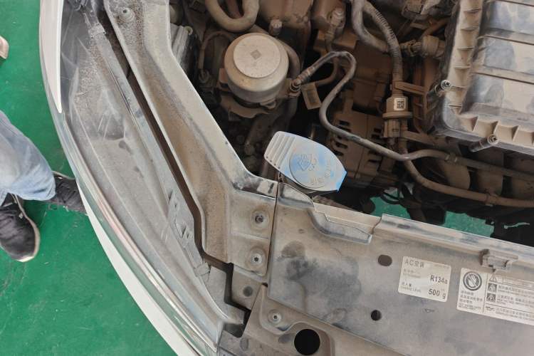 Used Volkswagen Santana 2021 1.5L Manual Fashion Edition Engine Bay Right