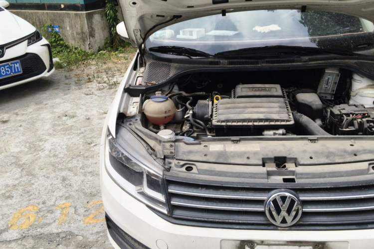 Used Volkswagen Santana 2021 1.5L Manual Fashion Edition Engine Bay Right