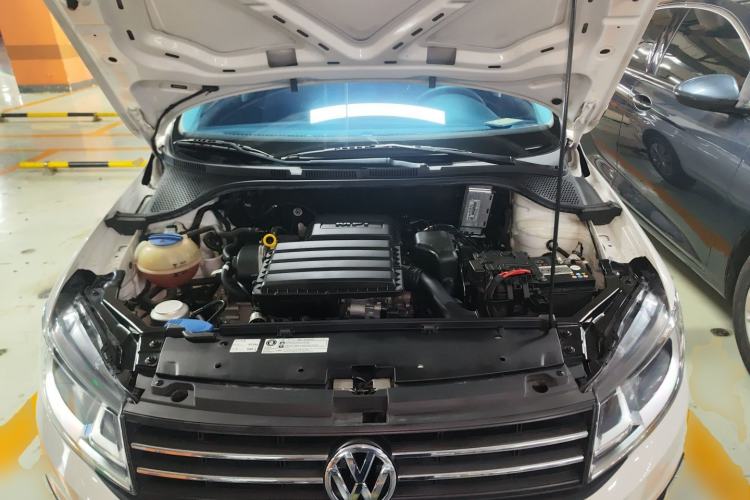 Used Volkswagen Santana 2021 1.5L Manual Fashion Edition Engine Bay