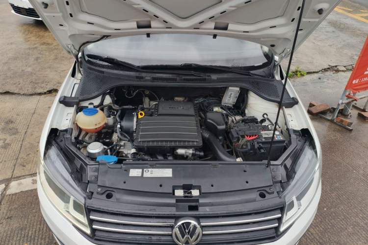 Used Volkswagen Santana 2021 1.5L Automatic Fashion Edition Engine Bay