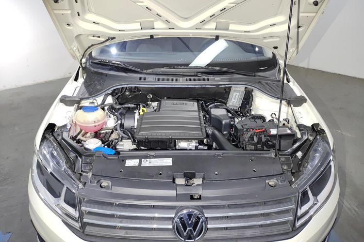 Used Volkswagen Santana 2021 1.5L Automatic Fashion Edition Engine Bay